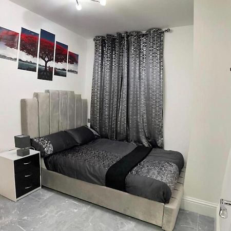 Entire 5 Star Luxury Whalley House Wifi Tv Luxury Burnley Eksteriør billede