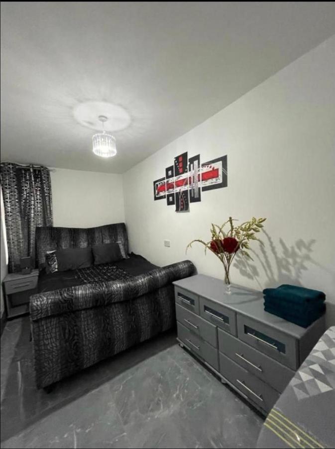 Entire 5 Star Luxury Whalley House Wifi Tv Luxury Burnley Eksteriør billede