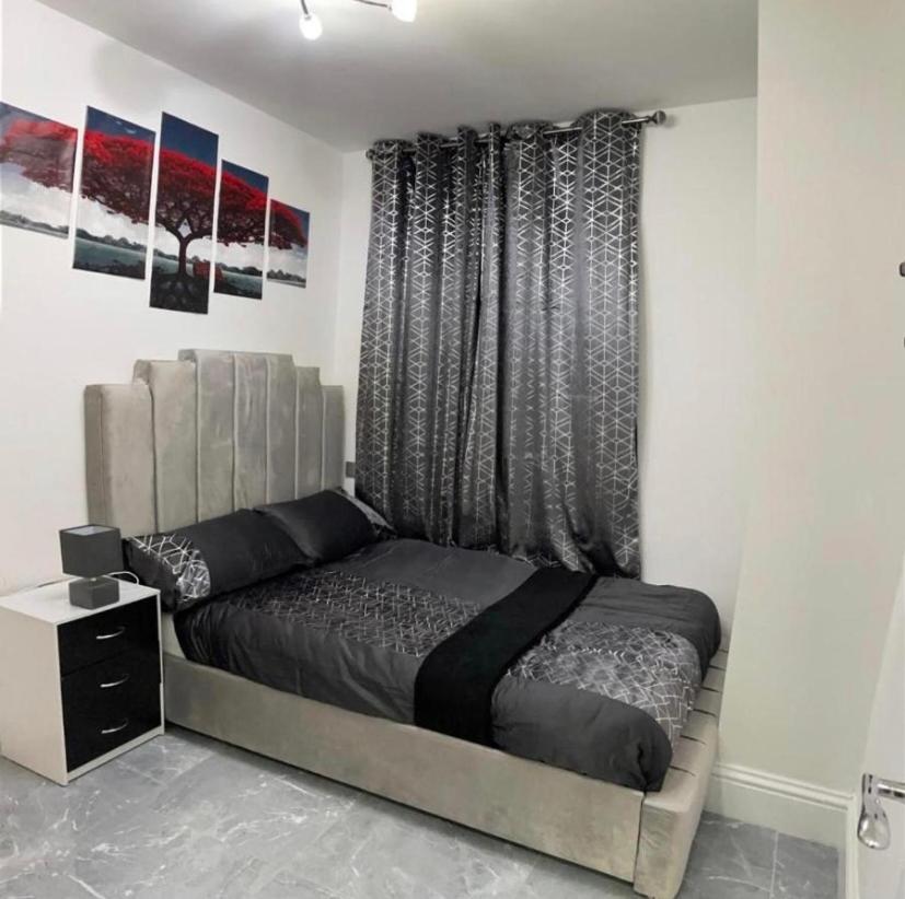 Entire 5 Star Luxury Whalley House Wifi Tv Luxury Burnley Eksteriør billede